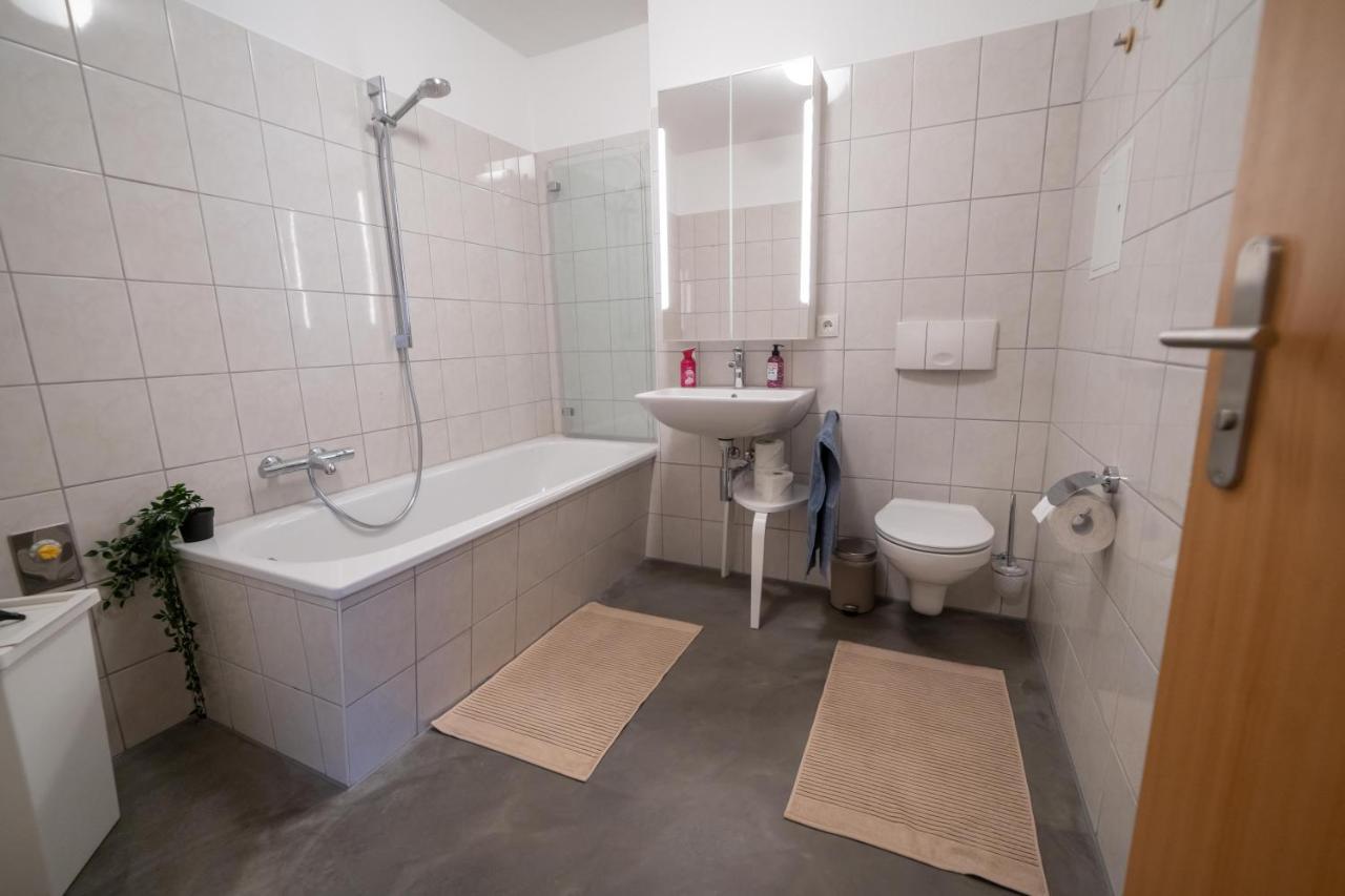 דירות Fullhouse - Zwickau - L12 - 2 Single Beds - Nespresso - Smarttv מראה חיצוני תמונה